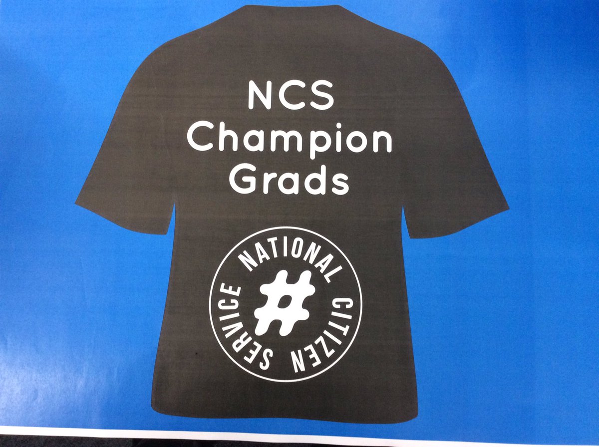 NCSWM1's tweet photo. @ljrawlings top tips on presenting: Show your passion, act confident, keep it simple, eye contact and smile!@yourAPM #NCSChampionGrads @NCS https://t.co/nrk3XEFnl1