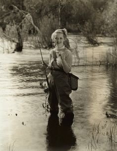 Flyfishhants's tweet photo. Looking forward to the vintage fishing @meonsprings tommorow ... what will you wear ? https://t.co/GWfnuxfWDX