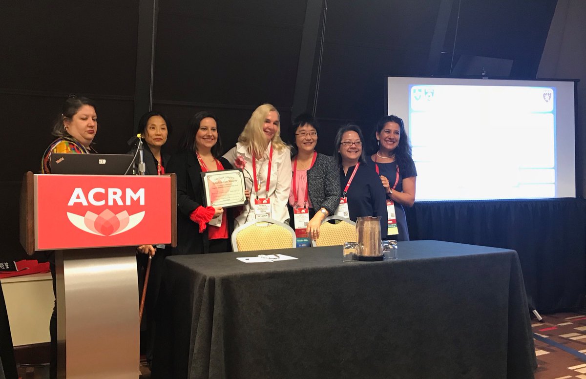 DianeRadfordMD's tweet photo. Dr. Gloria Vergara-Diaz being awarded Best Poster from CIRMNG @ACRMtweets @PauloBonatoPhD @ArianaVoraMD #ACRM2017 #PIRR2017 https://t.co/0nINTrdtXB