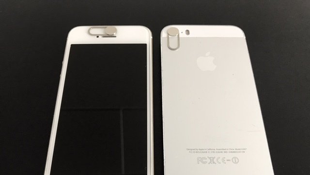lentaruofficial's tweet photo. Сотрудник Google уличил Apple в слежке за пользователями 

Время заклеивать маленькую камеру, маленьким пластырем
https://t.co/Ohz4JEBpjh https://t.co/v84rl8iSqZ