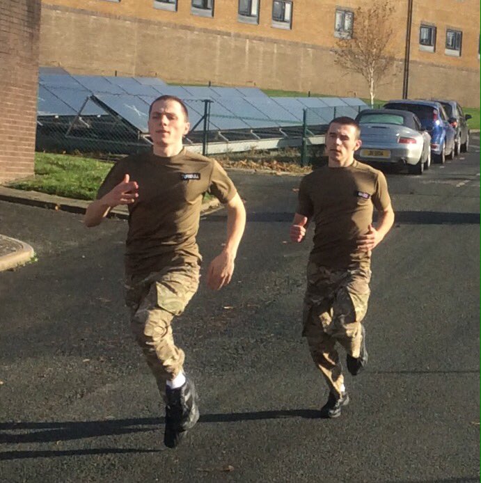 HMS_Raleigh's tweet image. Nelson 20's conducting Rope climbs and Camp sprints during an Initial Military Fitness session. #Nelson20