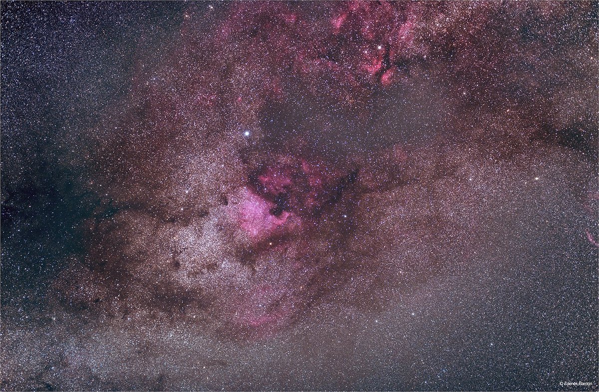 zeiss_cz's tweet photo. Nenechte si ujít "S fotoaparátem za zatměním Slunce" s vynikajícím astrofotografem Z. Bardonem. Volná místa! https://t.co/BFjq4fLqB3 #ZEISS https://t.co/anKaABAleq