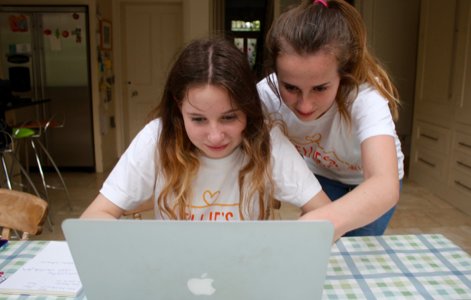 Please vote for us in the #AvivaCommunityFund 

More volunteers = more freebies for adults #livingwithcancer 

community-fund.aviva.co.uk/voting/project…