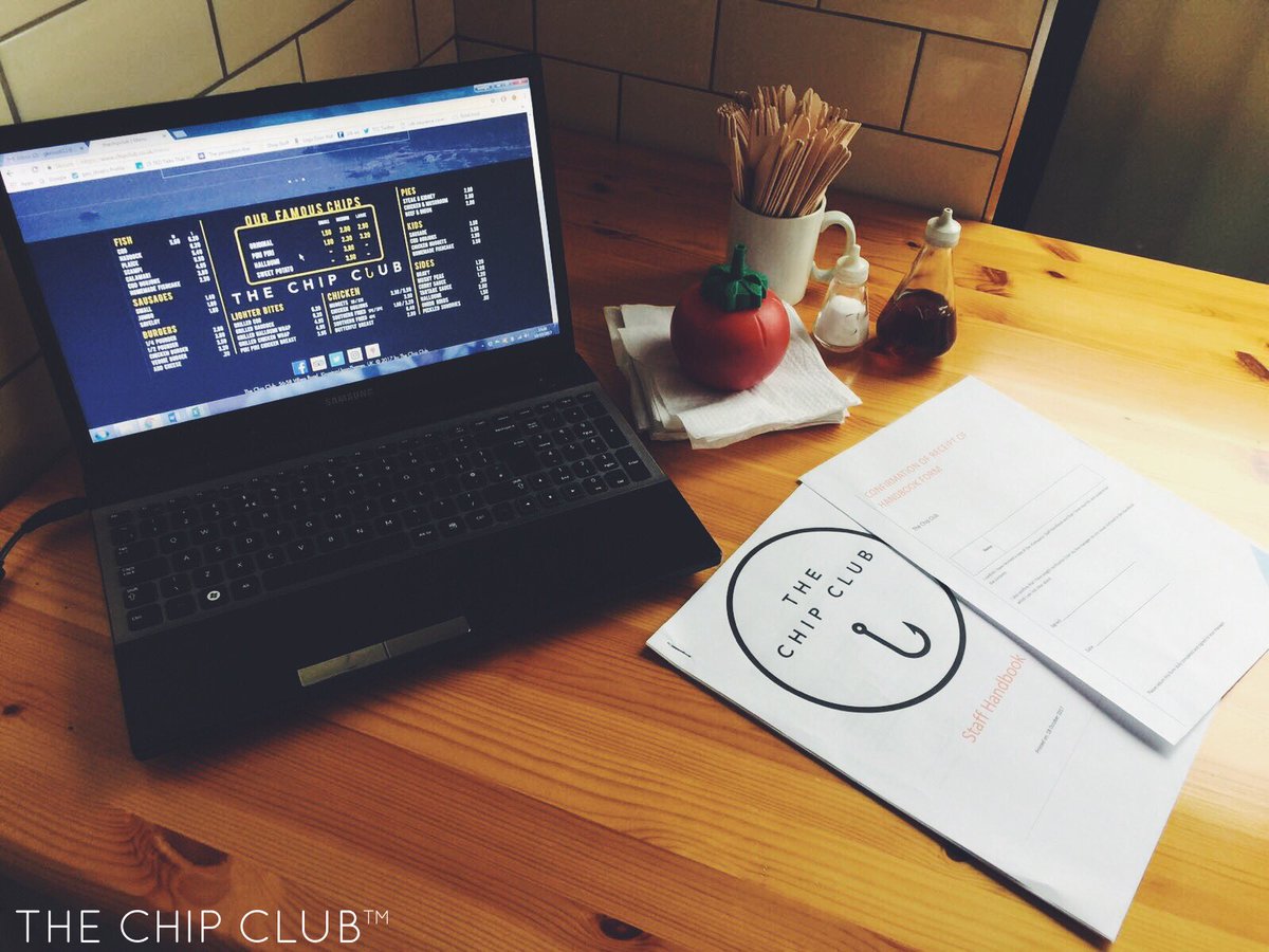 TheChipClubKT1's tweet photo. Let the inductions begin... #NewStaff #LookingForAJob #WeAreHiring #LondonLife #NearlyReadyForOpeningDay #StaffTraining #Team #TheChipClub #Opening2017 #CheckOutOurWebsite #NewMenuOnline #SmallBusiness #FlatLaysAllDay #TomatoSauce #SaltAndVinegar #KingstonUponThames https://t.co/A8Ku5e3ddL