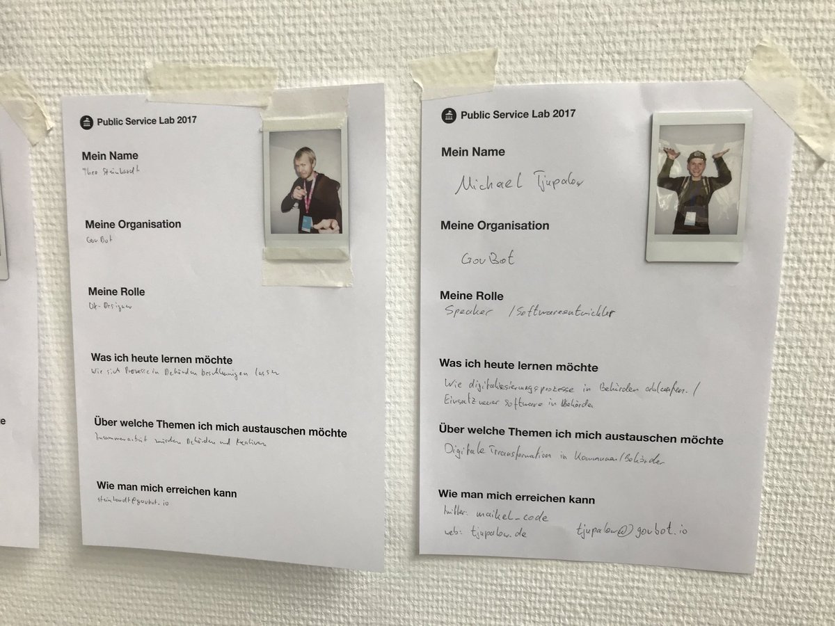 maikel_code's tweet image. Arrived at #PSL17 great idea with those Polaroids. #govbot