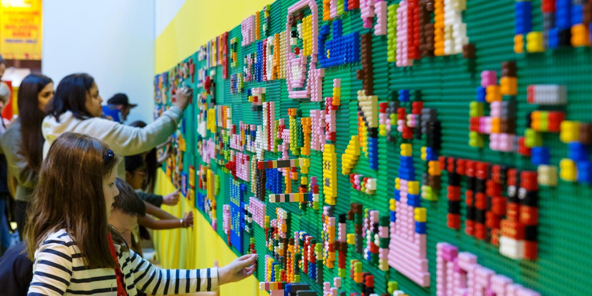 TicketmasterBeF's tweet photo. #Bricklive ouvre ses portes aujourd'hui ! 🎫 Tickets pour la plus grande expo #LEGO https://t.co/URNEG9dB89 #tmbeFAMILY #tour&taxis #tmbeLIVE https://t.co/sCou0FeklH