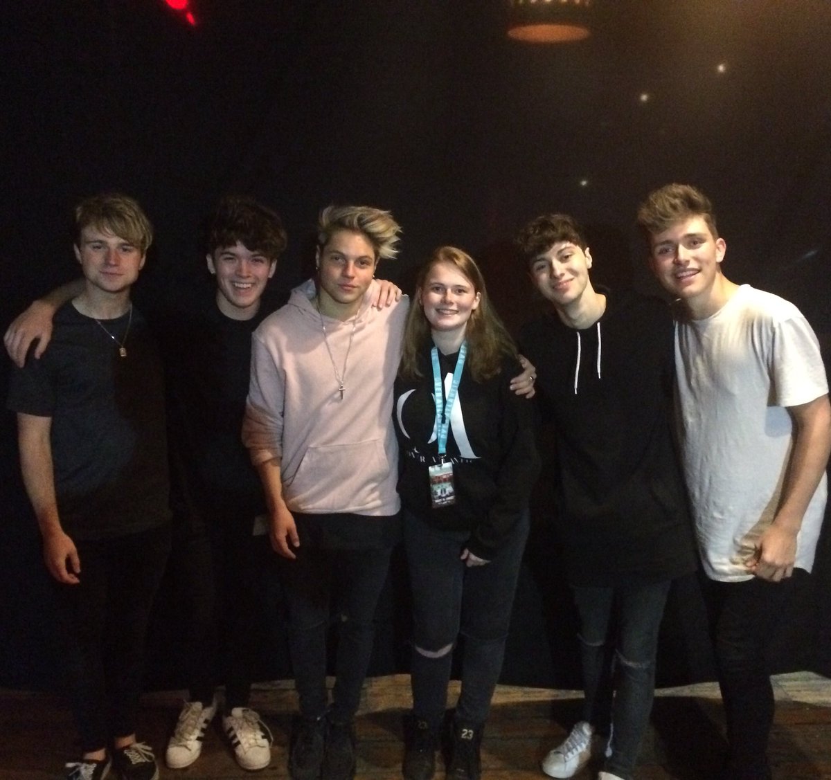 bethylouisexoxo's tweet photo. Hopefully there will be more pictures like this to come @Over_Atlantic #OverAtlanticTour https://t.co/T6cq1cuWai