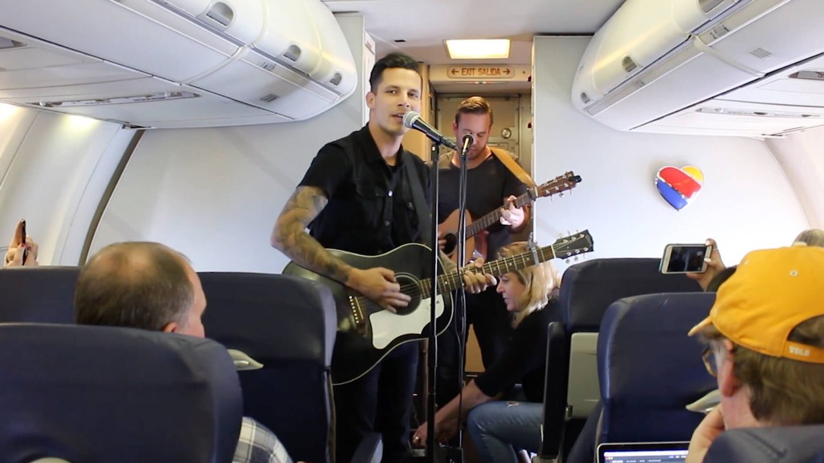 Southwest Airlines has added live concerts to its in-flight amenities. bddy.me/2y7XkdM