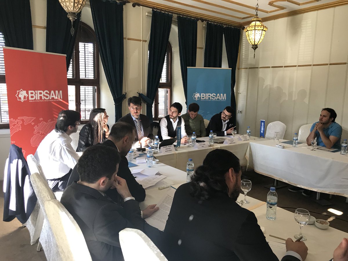 birsamorg's tweet photo. İkinci konuşmacı Islamic Relief Sözcüsü Nuri Köseki Islamic Relief’in çalışmaları hakkında bilgi veriyor. https://t.co/5t9p7ChP8S