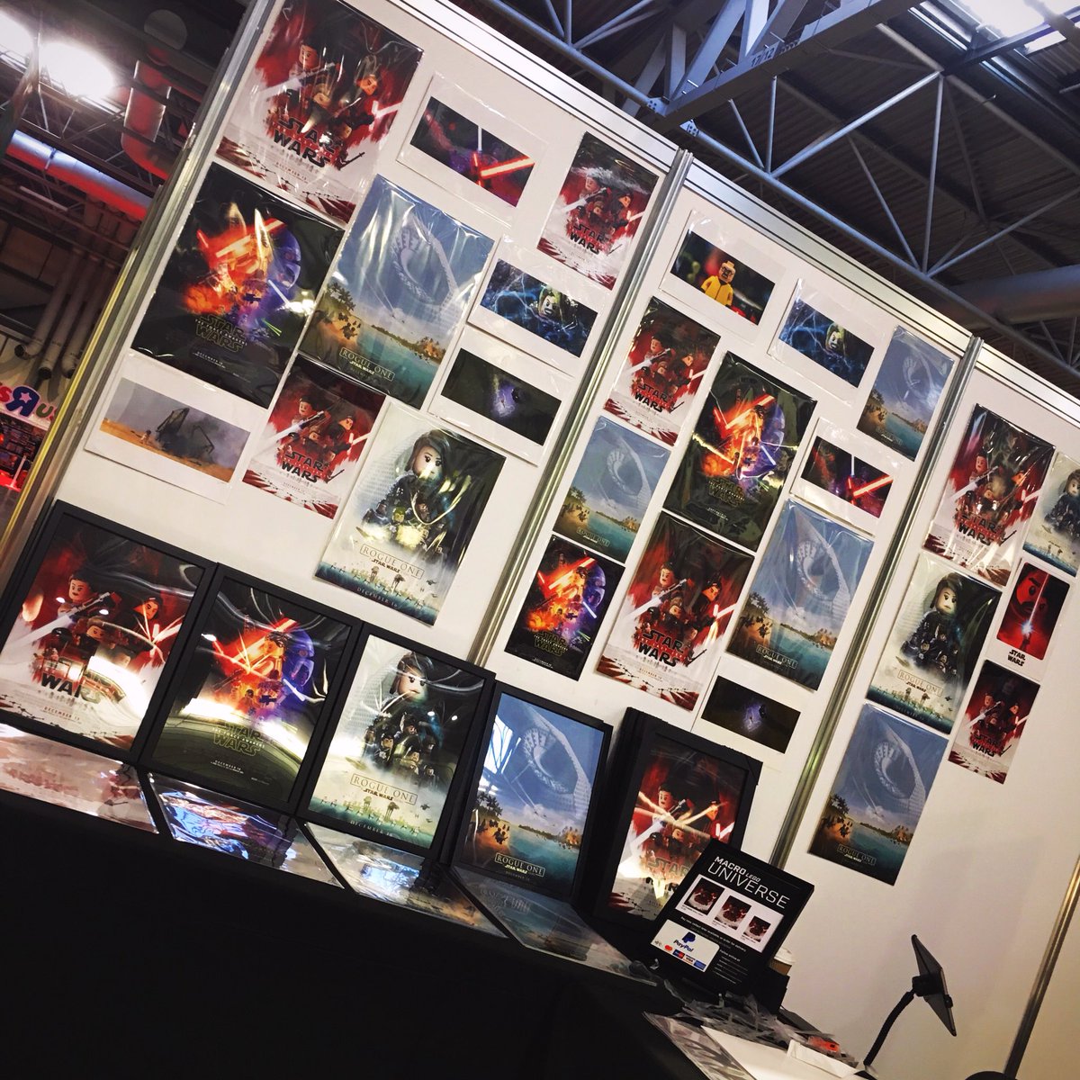 MacroUniverse's tweet image. If you’re at #BRICKLIVE today be sure to stop by the pumpkin patch and pick up a LEGO styled Star Wars poster!