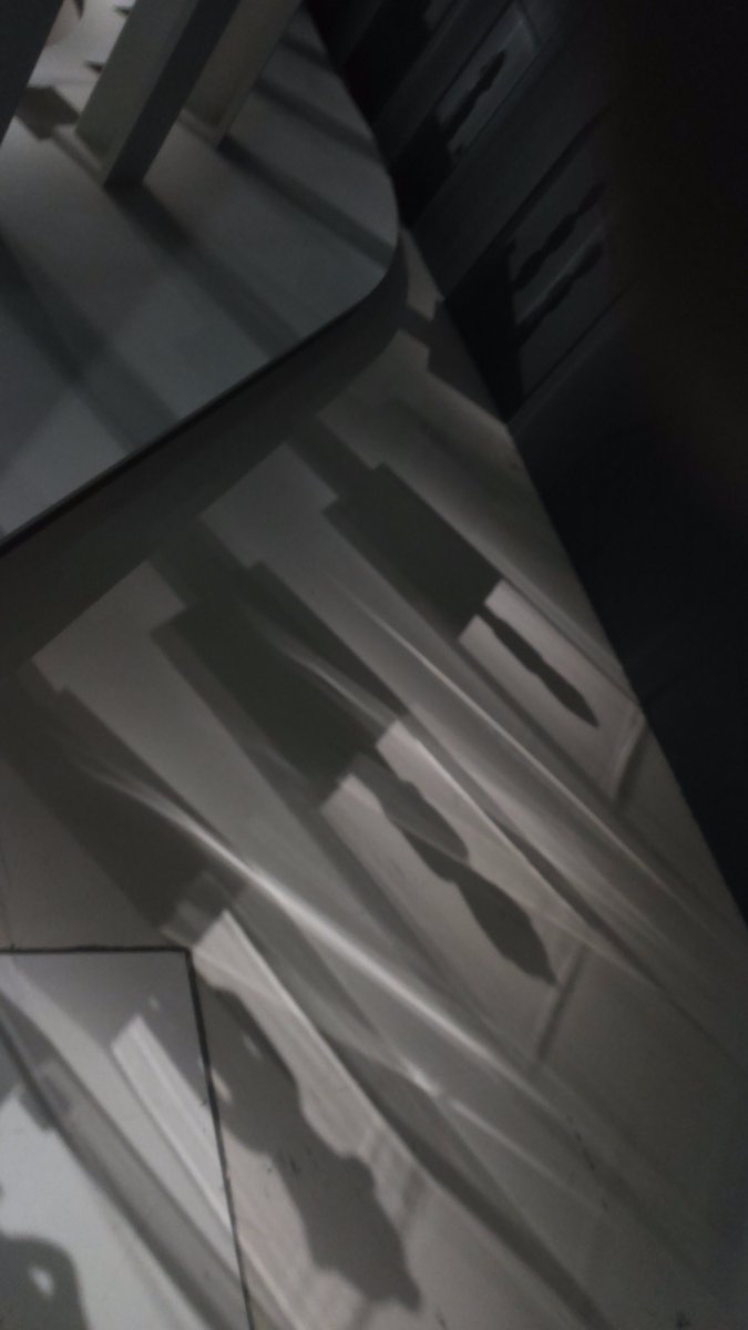 DvFrisco's tweet photo. Superbe exposition, juste les ombres... https://t.co/25MiN9rWFl https://t.co/RJGxUhXPZJ