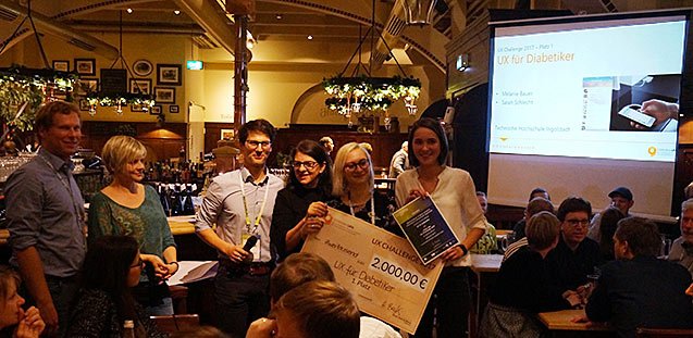 eresult's tweet photo. eresult verleiht #UXDesignAward auf der UX Challenge 2017 https://t.co/bdaEyZAIck #UXChallenge2017 #uxdesign #ux https://t.co/xplyqBD3xn