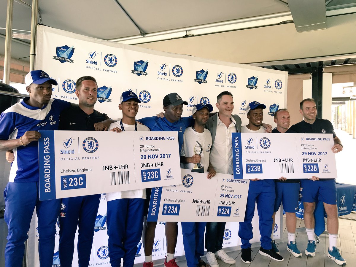 REXONA_SA's tweet photo. Surprise! A curve ball to handle any pressure moment. Shield will be taking the top 3 to train at Cobham, Chelsea.  #MoveWithShield https://t.co/KMVJnLQTKf