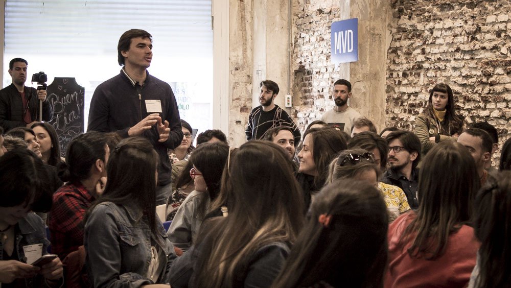 Montevideo_CM's tweet image. Ya viste las fotos de la charla de octubre en #cmMVD? disfrutá el album completo ACÁ -&amp;gt; goo.gl/eWKBmc y rememorá #cmPIONEER !