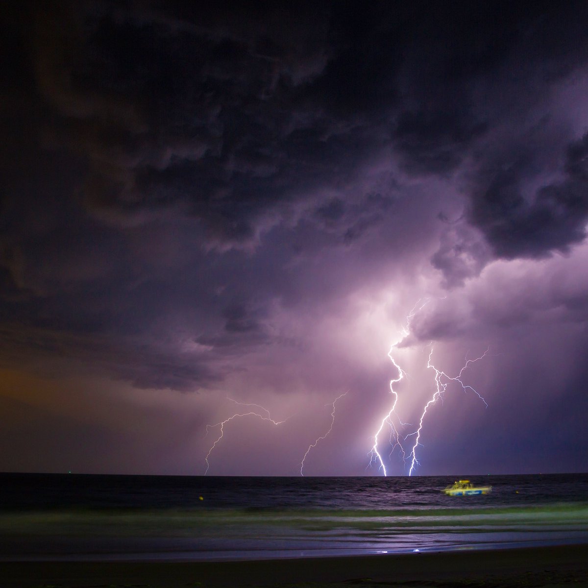 KyleRauPhoto's tweet photo. Amazing storm rolled through Friday night off @Tangalooma 
@CanonAustralia @Australia @AusGeoShop @Queensland @visitbrisbane https://t.co/1o9muN604b