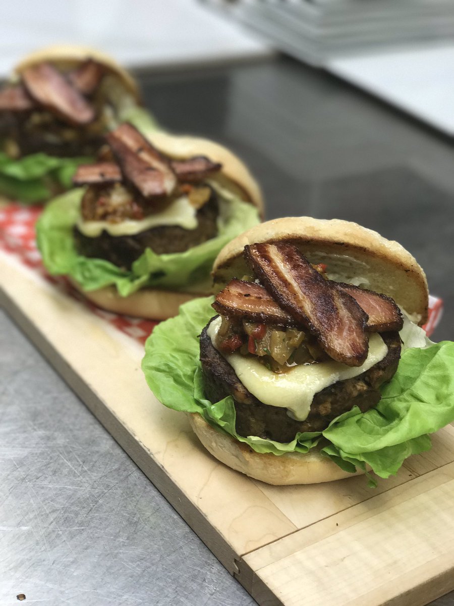 Chef Tom Braidwood tweet media