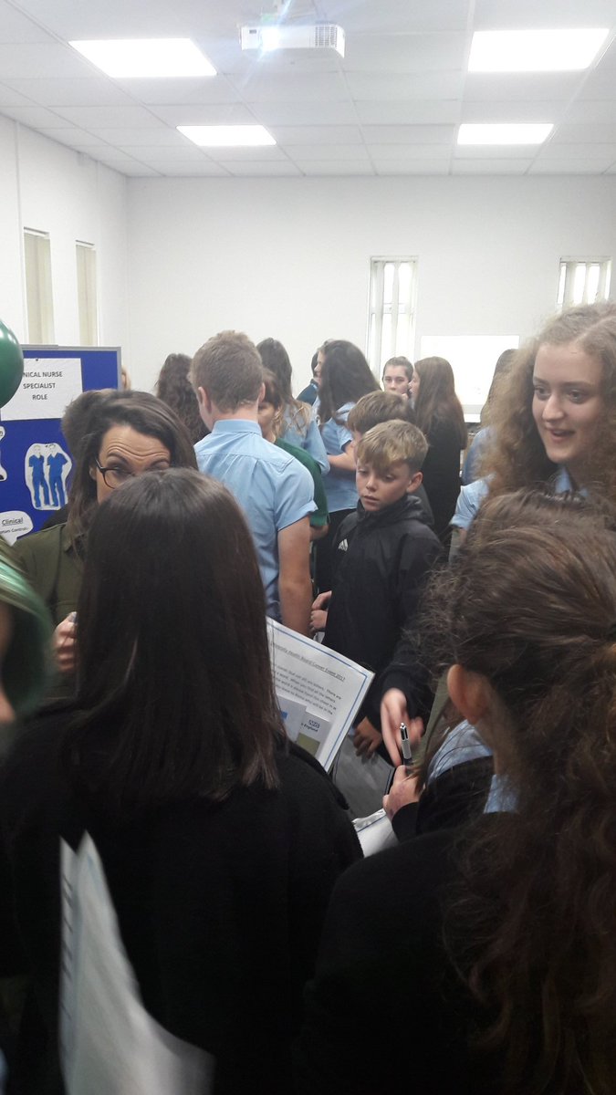 dequin4's tweet photo. Pupils from West Mon Comprehensive School finding out about jobs in the NHS @ABUHB_OD @wms1898 @WestMonPE @AneurinBevanUHB https://t.co/rXmoclLQvo