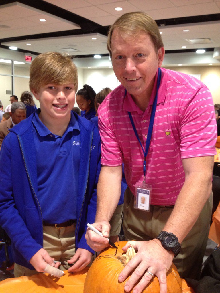 k8burton's tweet photo. #BurSt18 and their dads have some mad pumpkin decorating skills! #6thTrinity #TrinityLearns https://t.co/JLO0JQBMbq