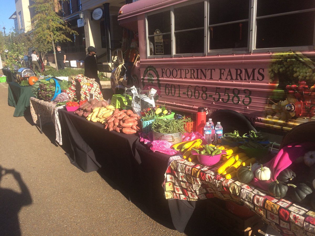 npkveg's tweet photo. Proud of our cooperating farmer, #FootPrintFarms who showed out with 24 feet if produce in Ridgeland last night. #UpInFarms https://t.co/EfJOzMrWtP