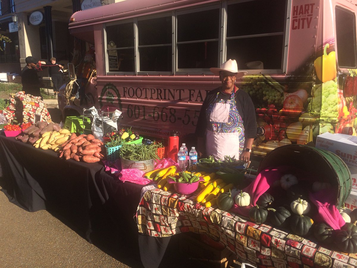 npkveg's tweet photo. Proud of our cooperating farmer, #FootPrintFarms who showed out with 24 feet if produce in Ridgeland last night. #UpInFarms https://t.co/EfJOzMrWtP