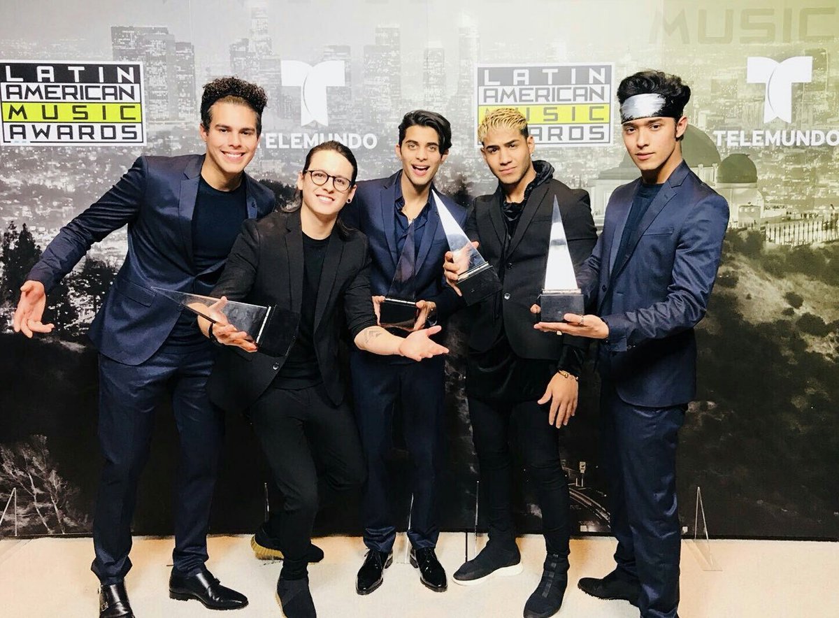 ElBlogDelFan's tweet photo. ¡Felicitaciones @CNCOmusic !  GANARON LOS 4 PREMIOS @LATINAMAS EN LOS QUE ESTABAN NOMINADOS #CNCOwners https://t.co/2ZjXw1Vp6E