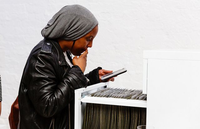 mozilla's tweet image. Explore where your data goes, who can access it, and who owns it at The #GlassRoom mzl.la/2lbNJfX