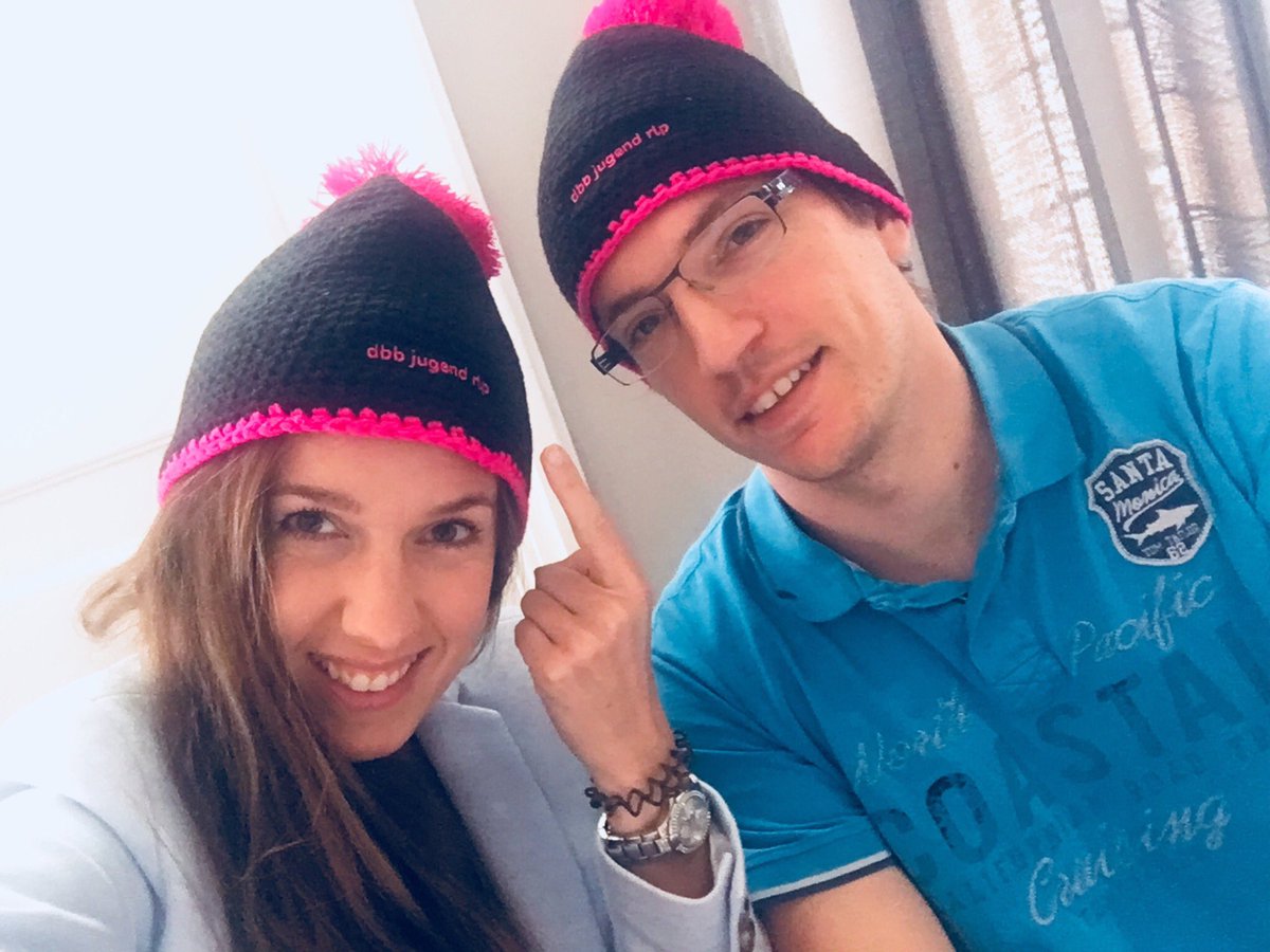 DPolG_RLP's tweet photo. Eure #JUPO Vertreter beim Landesjugendausschuss der #dbbj RLP in #Bitburg #teammagenta #dbbfamily #keinalterHut https://t.co/HdeNWfTdJW