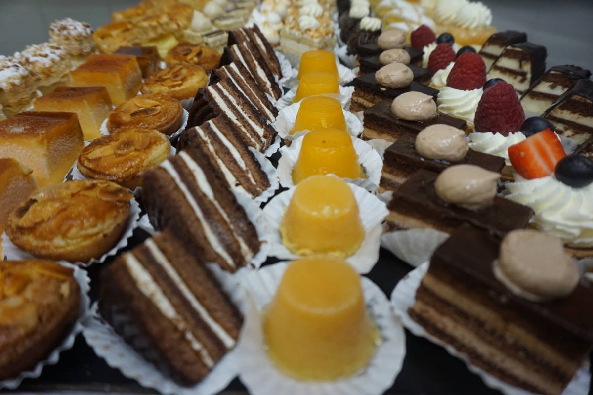 gip_merkatariak's tweet photo. Mañana en la #Gastrobira los más golosos tenemos una cita con las diferentes tiendas #reposteras de #Donostia 😍+info: https://t.co/TCJOuhvRJZ https://t.co/7296MPmk13