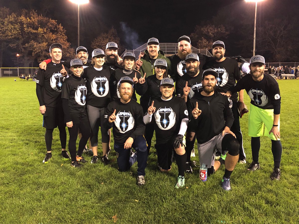 The Black Hole defeated Red Skies @ Nite, Hucker’s Delite 13-12 on universe last night and are the SPUFA Fall League 2017 Champions!
