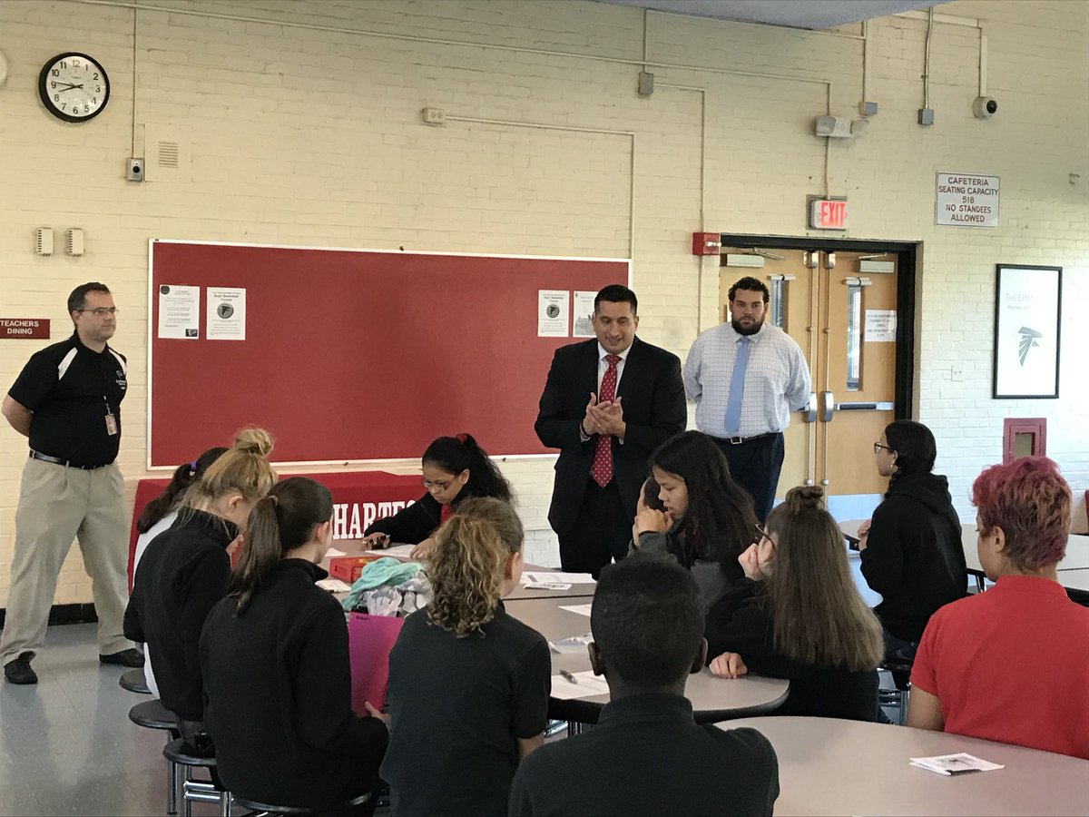 ehpsSCguidance's tweet photo. Celebrating our students of the month this morning @EHMiddle
#prepareworksucceed #hardworkpaysoff https://t.co/uCou8miqOE