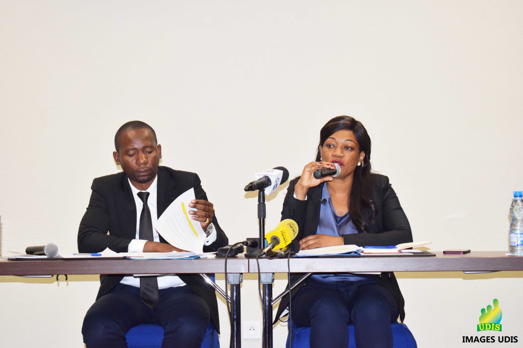 POLITIQUE / RÉVISION CONSTITUTIONNELLE –  L’UDIS FACE AUX MÉDIAS gabonpub.com/politique-revi…