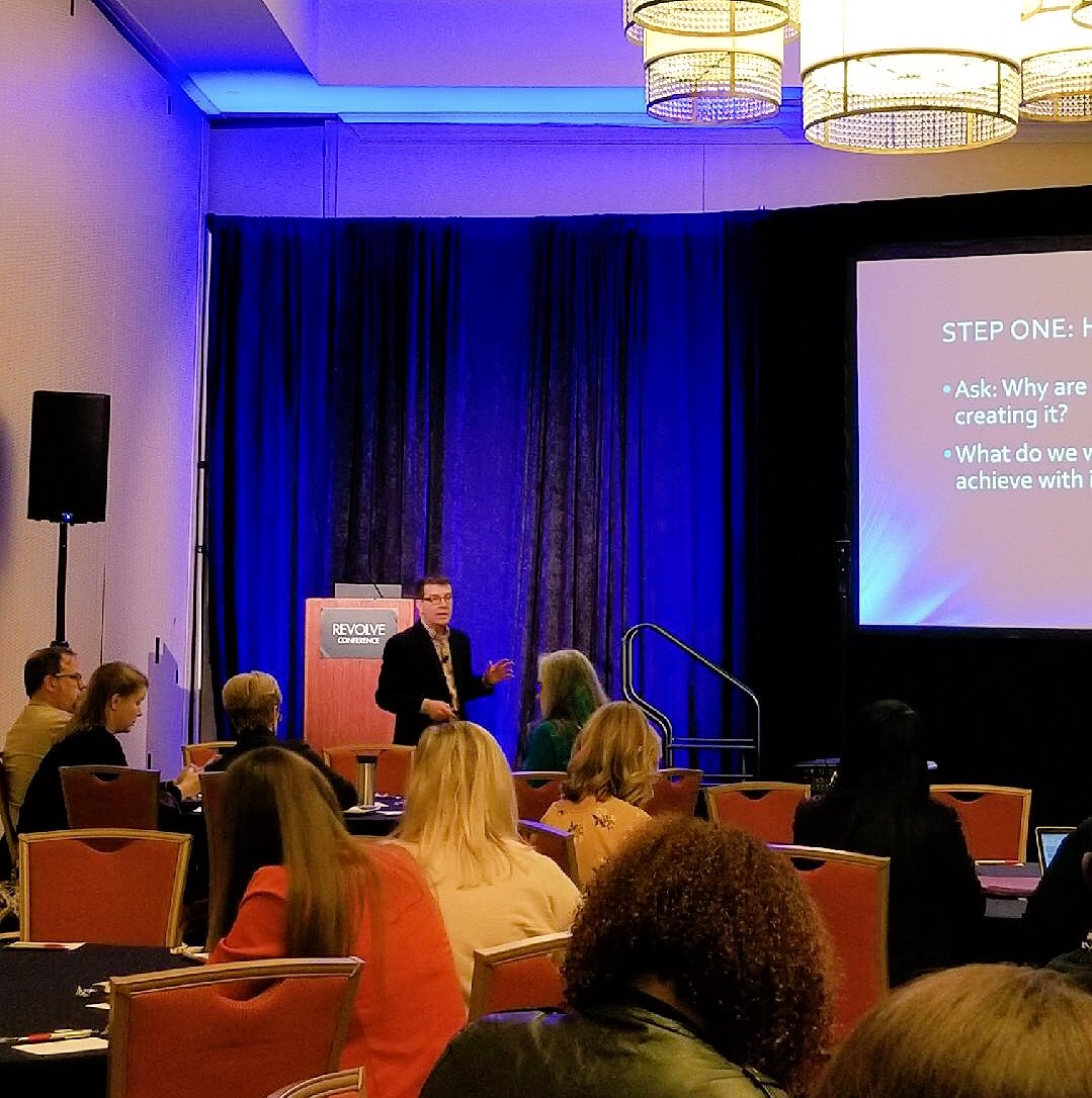 "Great stories hold our attention &amp; create an emotional hook " - <a href="/AskThomasHeath/">Thomas Heath</a> on engagement w/ #storytelling videos #Revolveconf #chstech