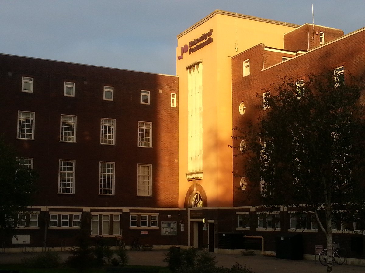 UoP_Learning's tweet image. If you feel unclear about how to succeed academically at uni, come and speak to one of our expert lecturers: academicskills@port.ac.uk