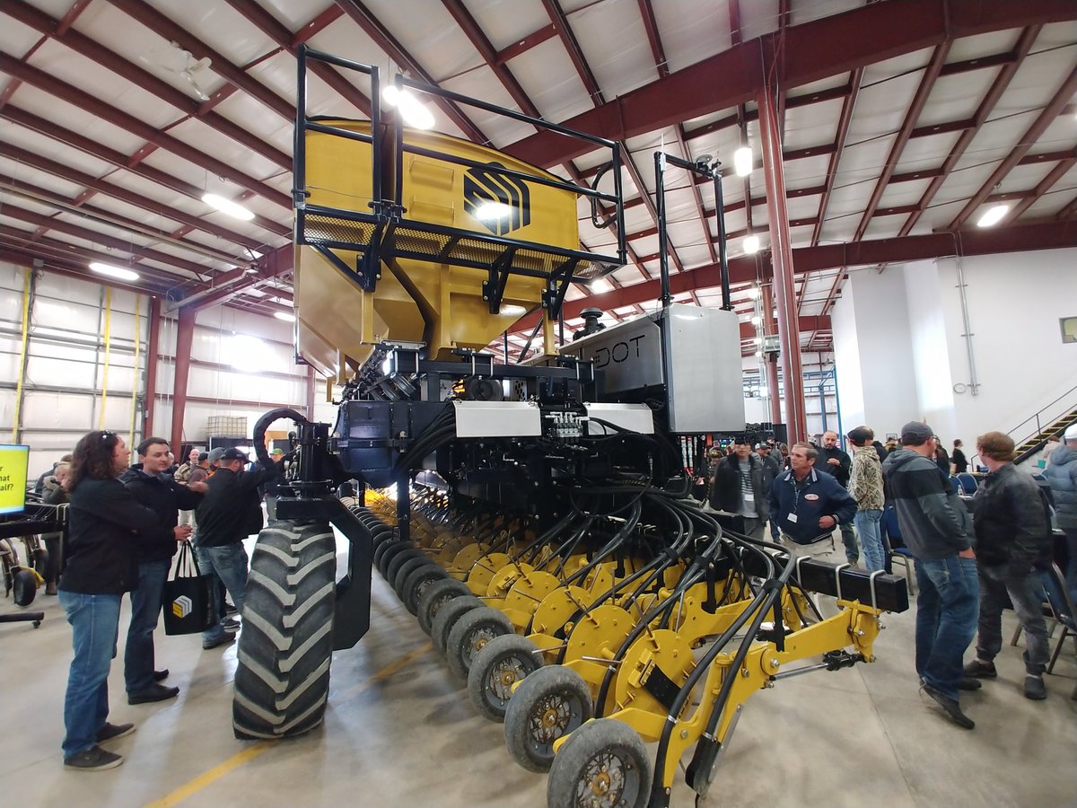 PCEfarmSALES's tweet photo. Presentation of DOT by Norbert Beaujot.Exciting to see farming being completely reamagined with farmers interests in mind. #SeeDotRun #MSC17 https://t.co/7xaaq2UFl3