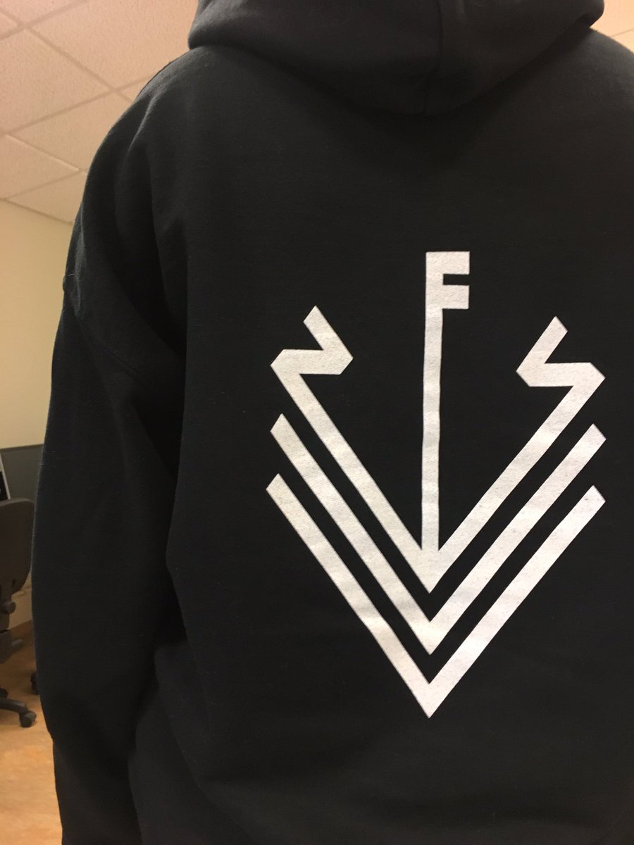 Nýju NFS peysurnar eru klikkaðar 🙌🏼😍🤤
Munum selja peysur, langermaboli og poloboli allt til í bæði svörtu og hvítu🔥
©:<a href="/viglundur16/">Viglundur Guðmundsson</a>