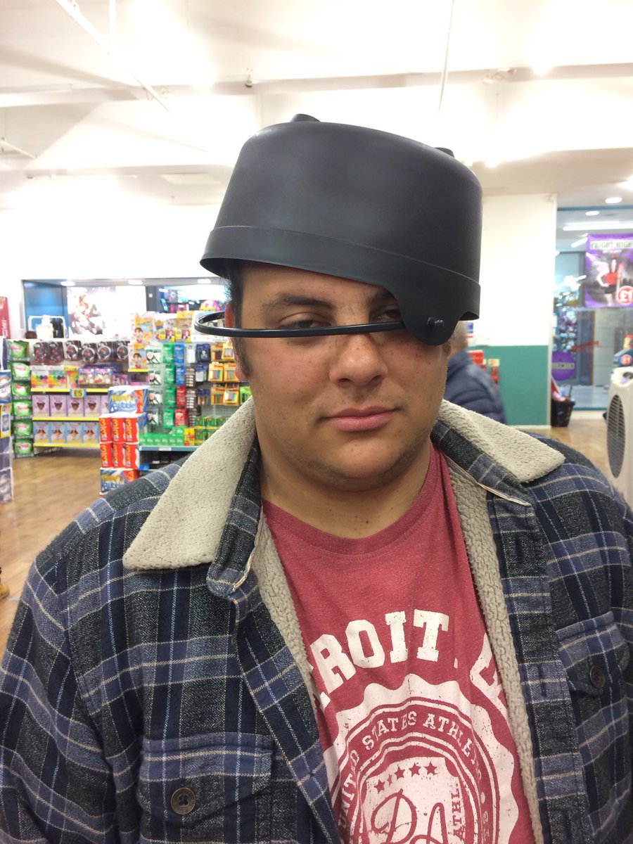 Tonight the tour continues! We play Verve Bar- Leeds <a href="/9Pm/">9pm</a> Dan is so exited that he put a pot on his head #rock #grunge #messingaround #duo