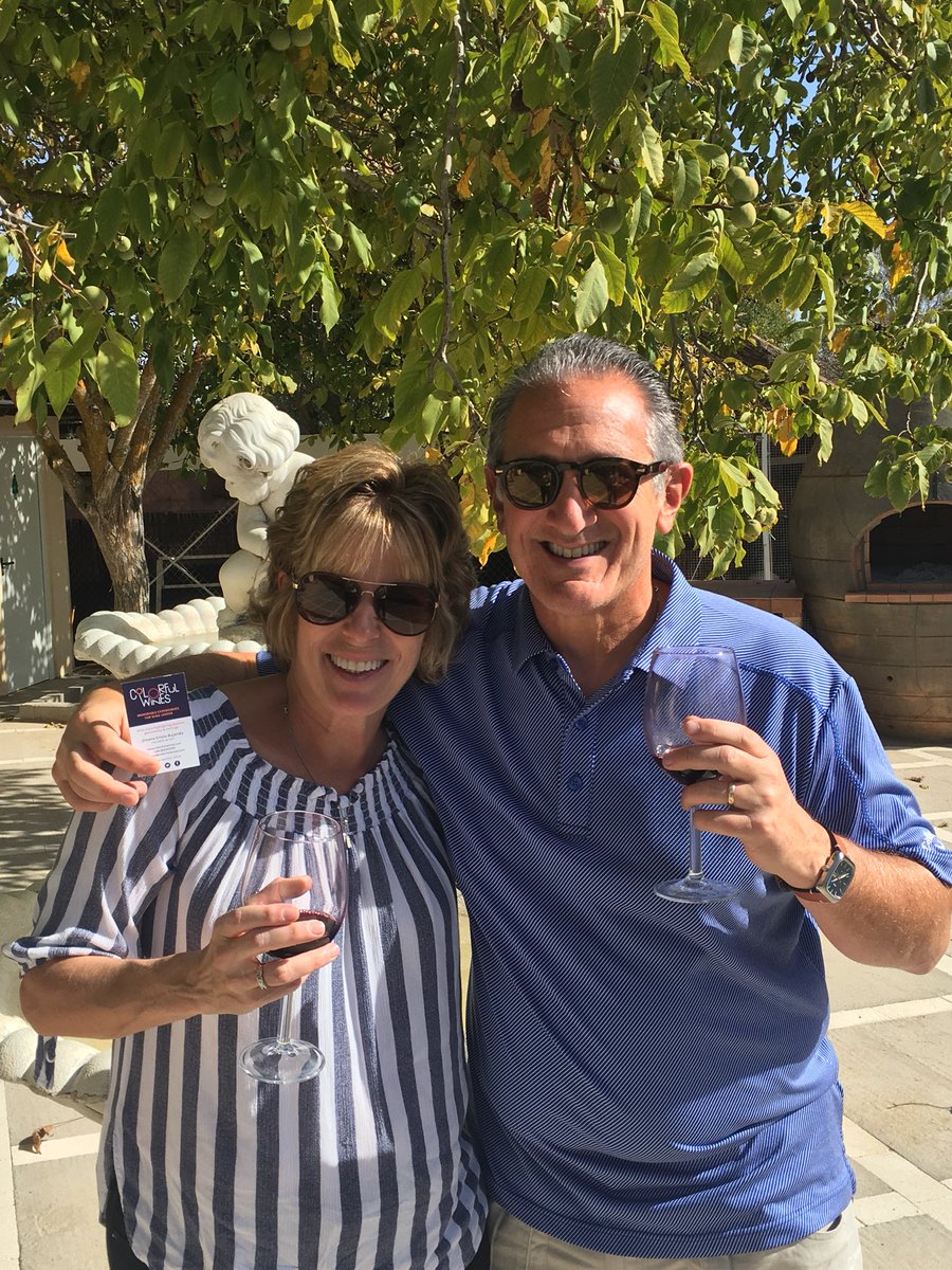 ColorfulWines's tweet photo. #ColorfulWines Ambassadors! 😀🔝🍷
Our clients Gerry and Diane from New Jersey loved the #wine tour near #Madrid today! #winelovers #spain https://t.co/suY3rAuZpZ