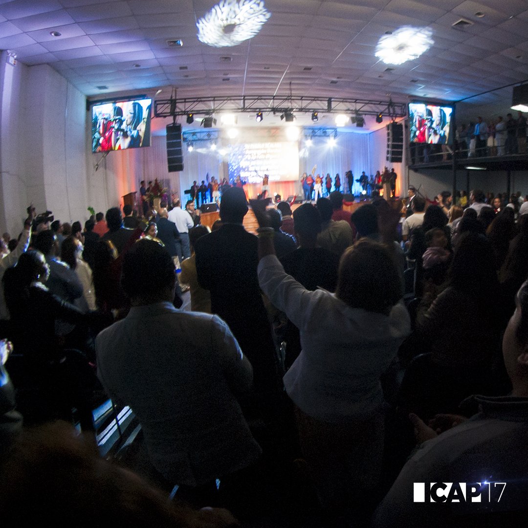 ApostolFelixO's tweet photo. ¡Ya arrancamos #ICAP17!
Este es el comienzo de un fin de semana glorioso https://t.co/dJQ5SBPjj6
