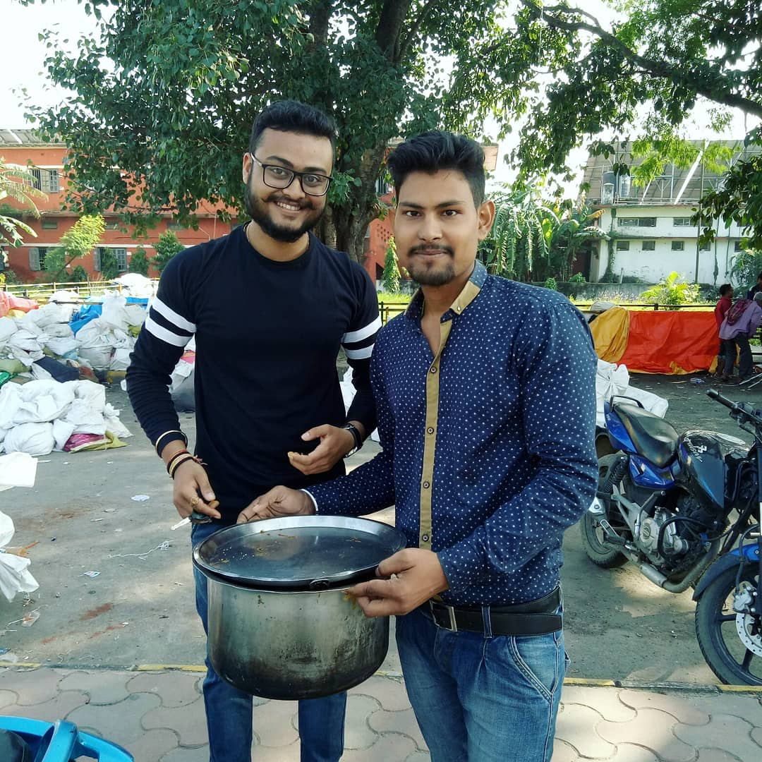 sachinjha03's tweet photo. Today's Donation Drive: Fed 60 Hungers ❤❤❤
@guwahatiplus @FeedingIndia
#ZeroHunger
#zerowastage
#feedingindia
#Guwahatichapter https://t.co/upemjRat5b