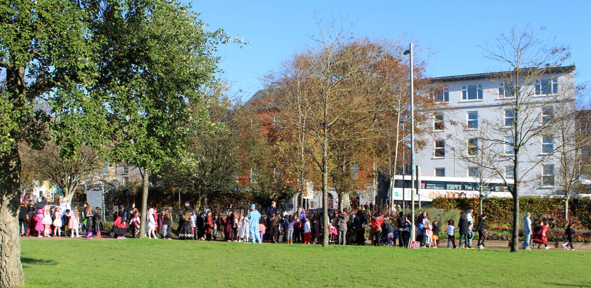 MercyGalway's tweet photo. #MercyPupils #MercyStaff were delighted with our #Halloween walk #EyreSquare #FashionShow #FantasticCostumes https://t.co/tXQn5aZPTR https://t.co/9O3e959TsU