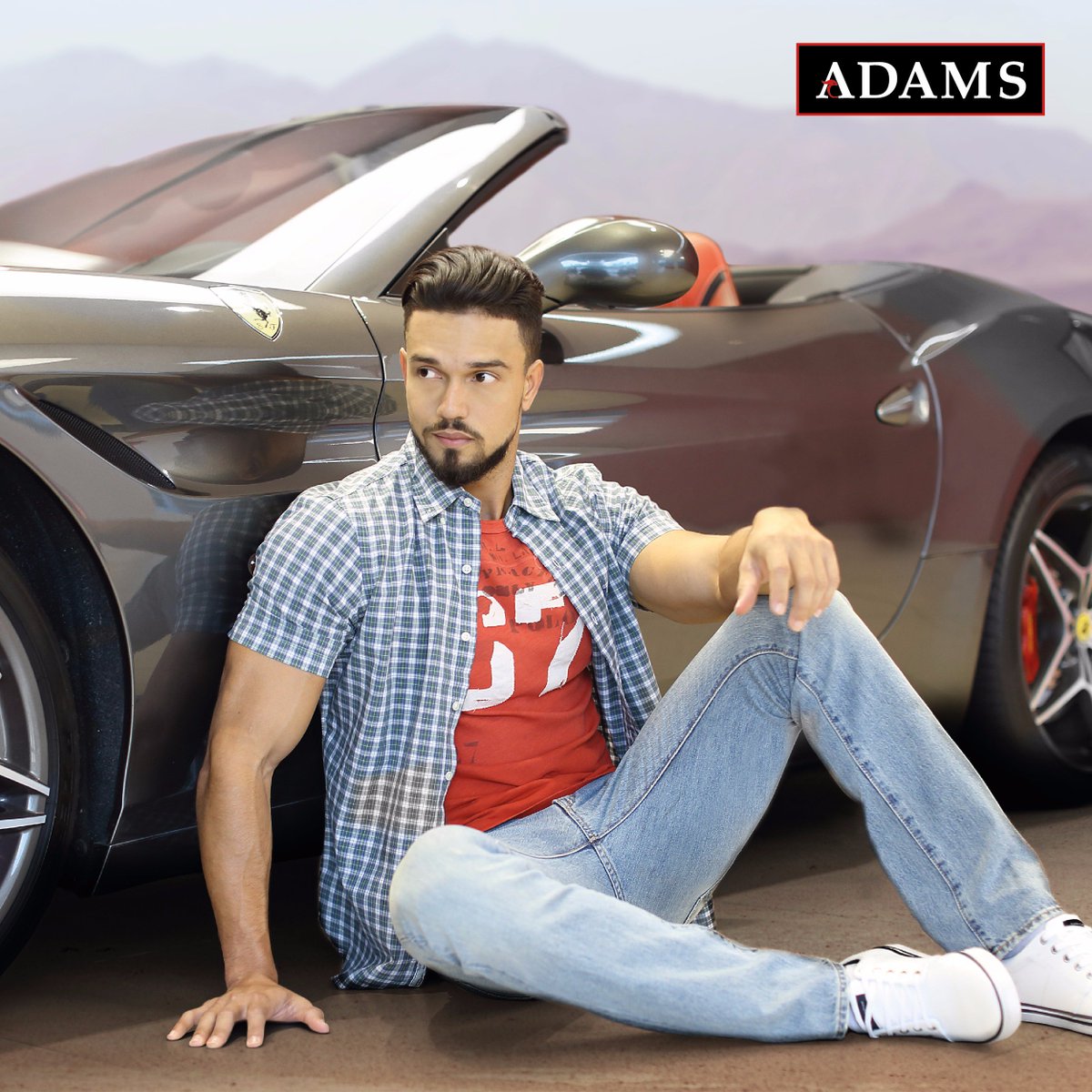 AdamsStorePTY's tweet image. La fusión perfecta entre el hombre y su máquina, donde la velocidad y el diseño no tienen límites. Conoce nuestra nueva colección. #Ferrari