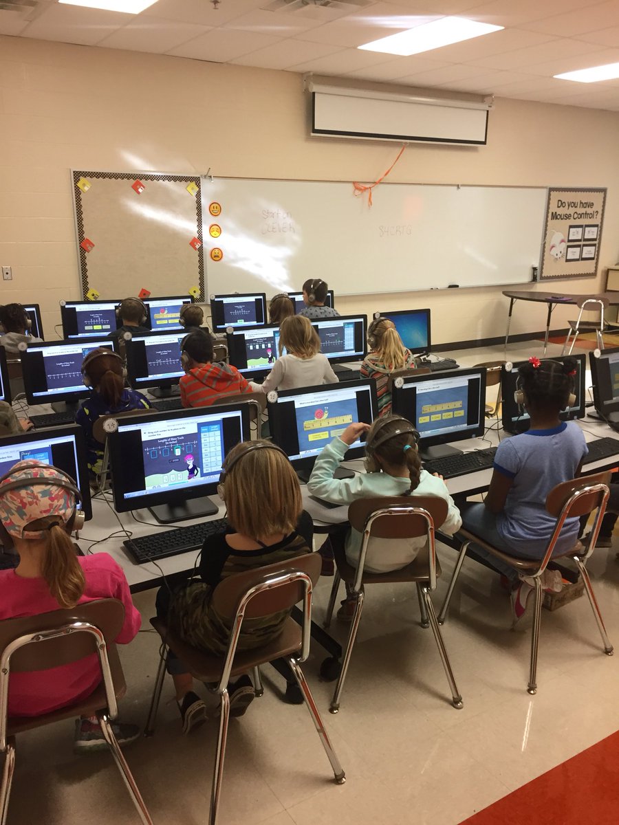 smithstrcs's tweet image. Ms. Argo’s class is practicing their #mathskillz with iReady this morning.