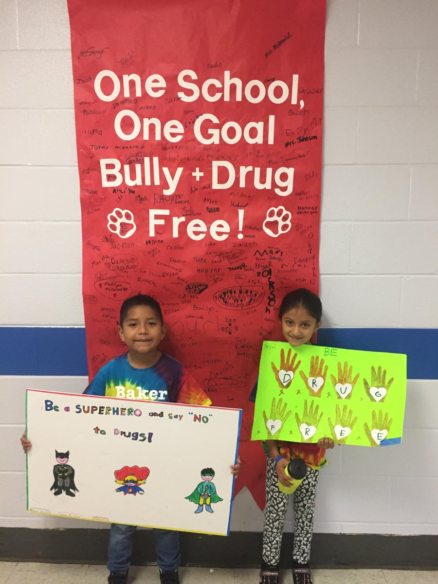bescounseling's tweet photo. Kindergarten winners for our #RedRibbonWeek poster contest are:
1st - Dhriti Patel; 2nd - Max Bartolon; 3rd - Emilio Saucedo (not pictured) https://t.co/YbW0ySkLPJ