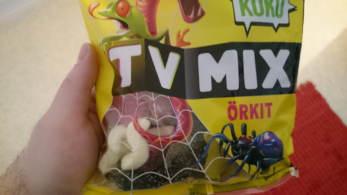 vsammy_poet's tweet photo. Vois tätä #testata tänää. En o ennen koklannu
#tvmix #örkit
#karkit https://t.co/htEpFqjFpF