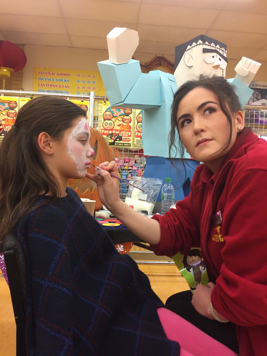 wingyippee's tweet image. Happy Halloween