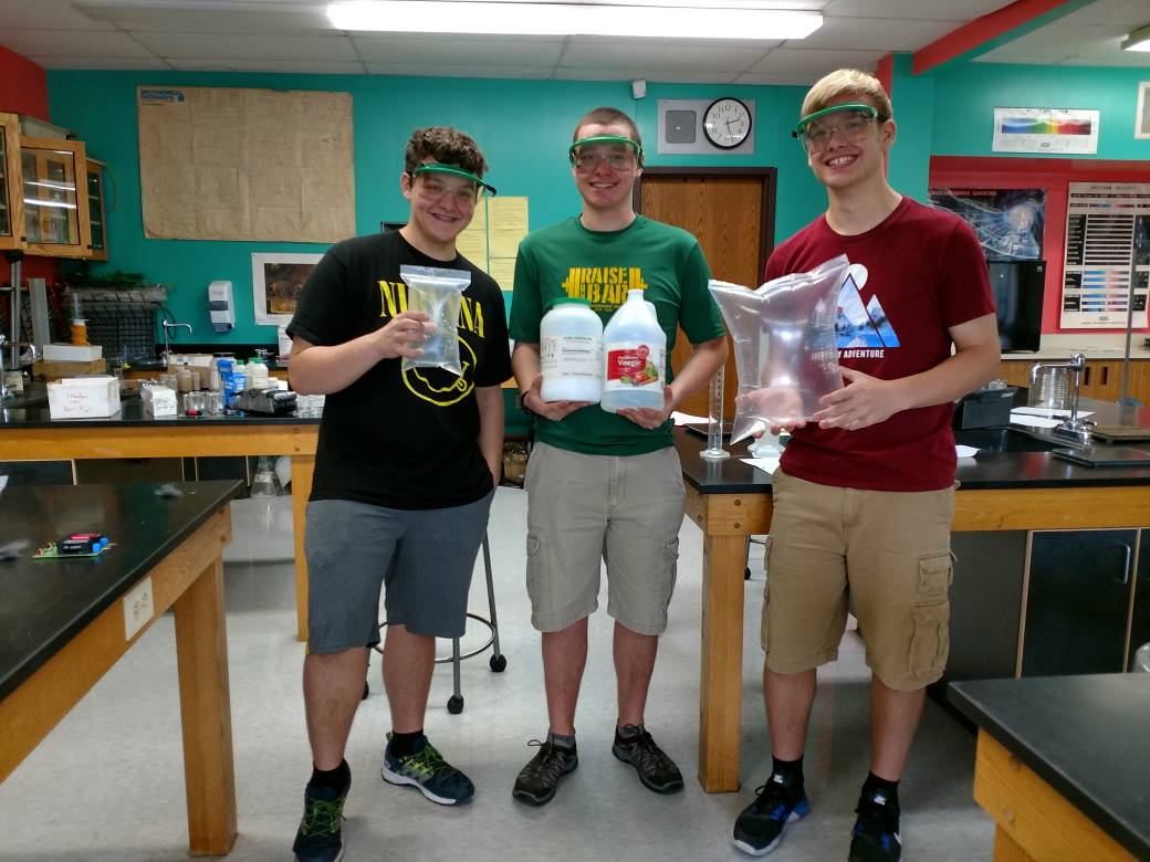 #bfairfax#fwsu Inflating an airbag. Chem 1B independent study. Go science squad!