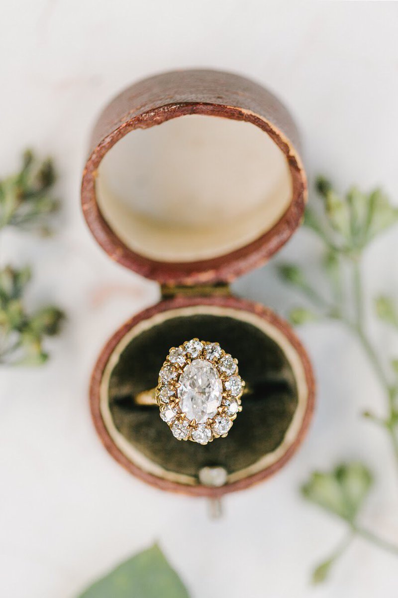 Happy #FRIYAY!
.
#Sneakpeek of our most recent shoot with  "Lockport" and @breannamckendrickphoto and <a href="/skylar_caitlin/">Skylar Caitlin</a> for <a href="/chanceycharm/">Chancey Charm</a> 
.
Link here to see the ring on our website 👉🏻 trumpetandhorn.com/lockport.html?…