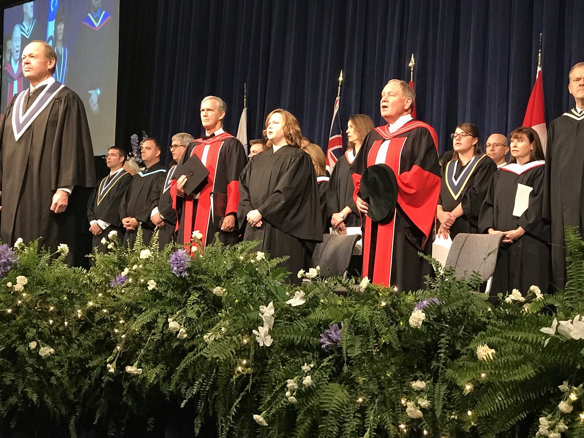 ERdocsCanada's tweet photo. Dr Amanda Bell, @MacHealthSci NRC Assisstant Dean, standing for O’Canada during @niagaracollege class of 2017 convocation. https://t.co/wE1zo5mJxX