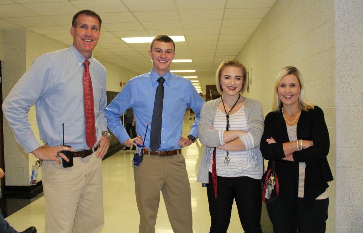 northposeyhs's tweet photo. NPHS Seniors Ari Collins and Logan Ungetheim participated in  Dynamic Duo Day today for Red Ribbon Week! https://t.co/xwyQQntDz4