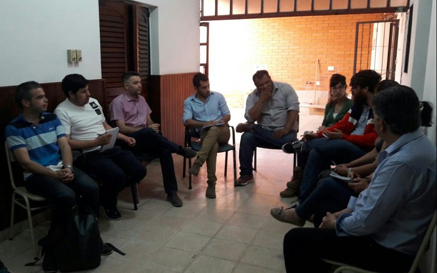UEPLaRioja's tweet photo. Jornada de trabajo conjunto, Minist Producción Nación, Minist Desarrollo Social Nación, Centro Referencia, Unidad Ejecutora Provincial. https://t.co/nZ0g4X3Ful